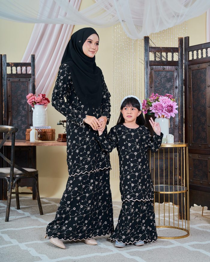 Baju Kurung Moden Sulam Sultanah - Suri Black - Image 5