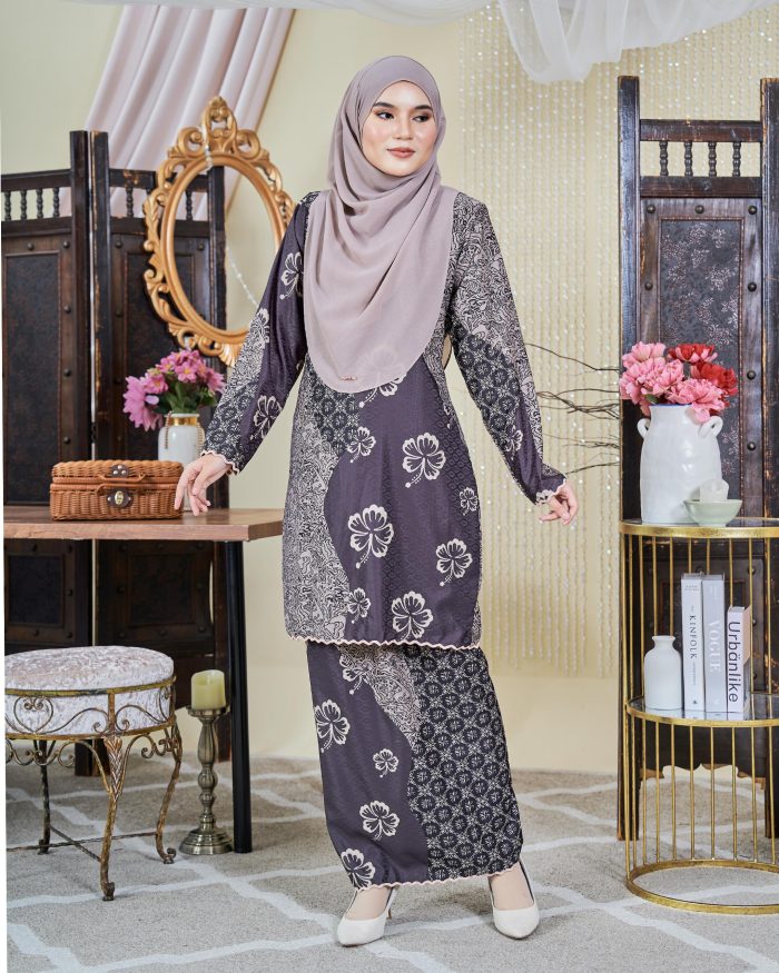 Baju Kurung Moden Batik Sultanah 9.0 - Wardah Black Khaki