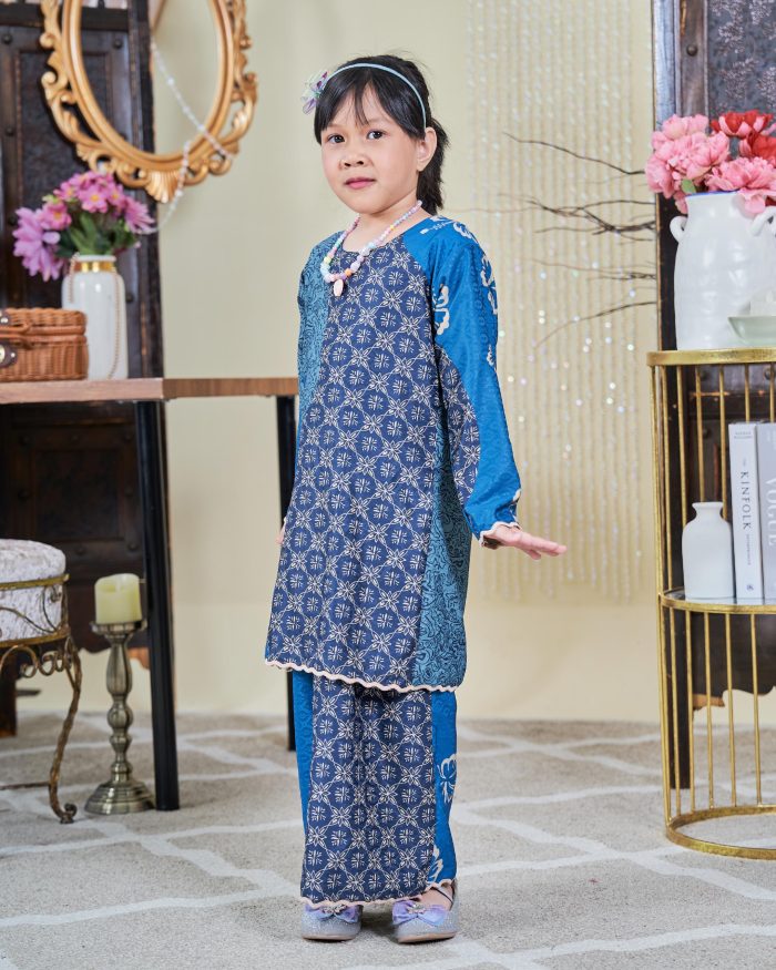 Baju Kurung Moden Batik Sultanah Kids 9.0 - Wardah Blue Teal