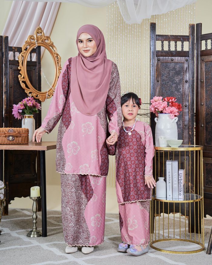 Baju Kurung Moden Batik Sultanah Kids 9.0 - Wardah Maroon Pink - Image 3