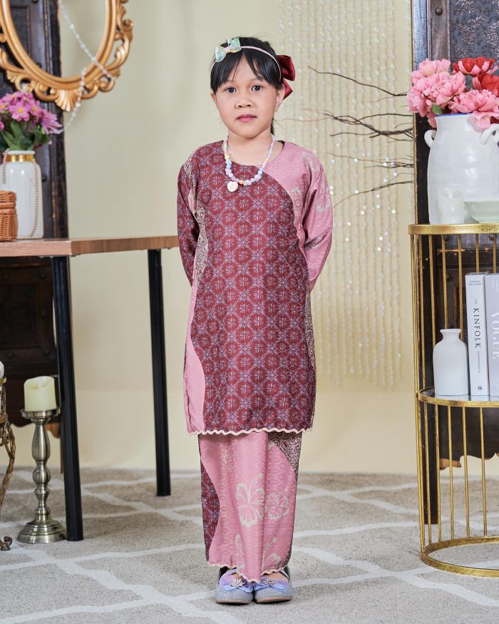 Baju Kurung Moden Batik Sultanah Kids 9.0 - Wardah Maroon Pink - Image 2