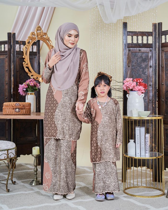 Baju Kurung Moden Batik Sultanah Kids 9.0 - Wardah Peanut Brown - Image 4