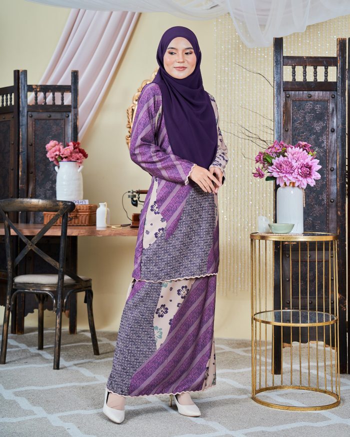 Baju Kurung Moden Batik Sultanah 9.0 - Wardina Amethyst Purple - Image 2