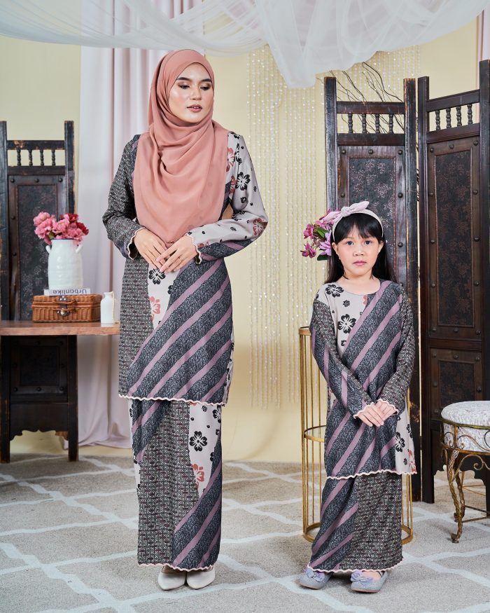 Baju Kurung Moden Batik Sultanah Kids 9.0 - Wardina Black - Image 4