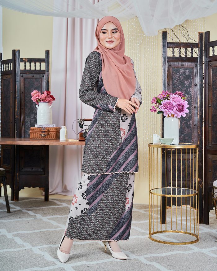 Baju Kurung Moden Batik Sultanah 9.0 - Wardina Black