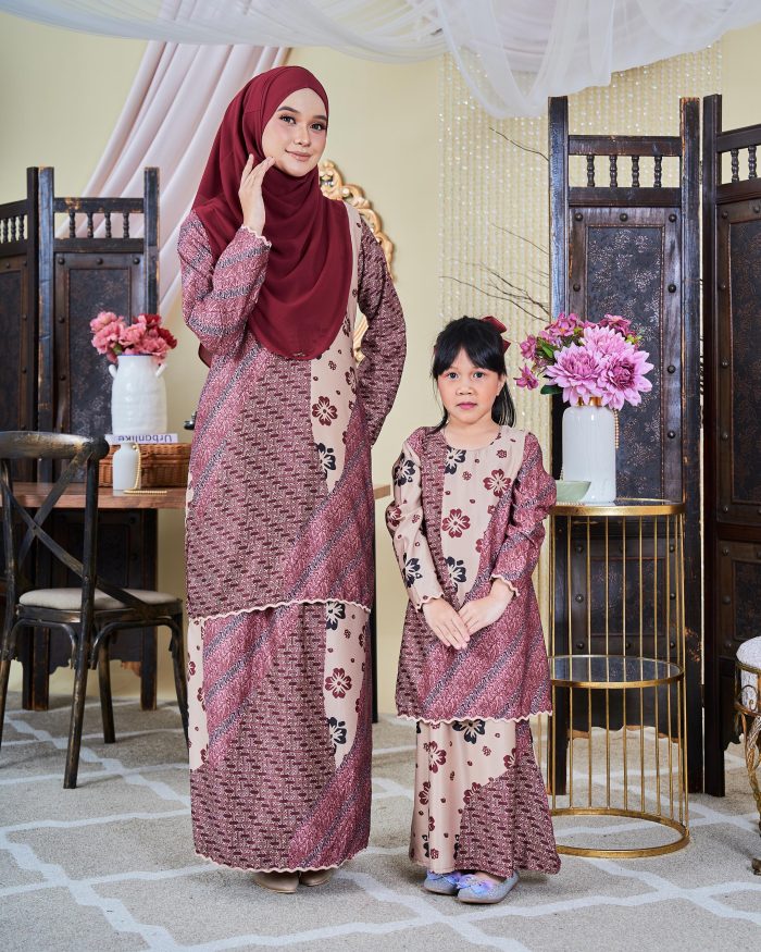 Baju Kurung Moden Batik Sultanah Kids 9.0 – Wardina Carmine Red - Image 4