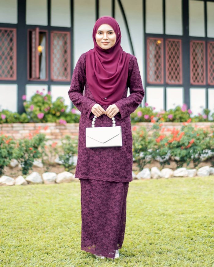 Baju Kurung Lace Donna - Burgundy