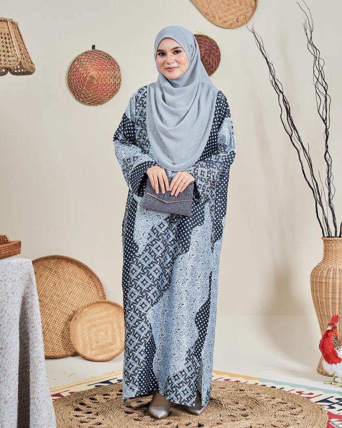 Kaftan Batik Sultanah – Jasmine Black Grey - Image 2