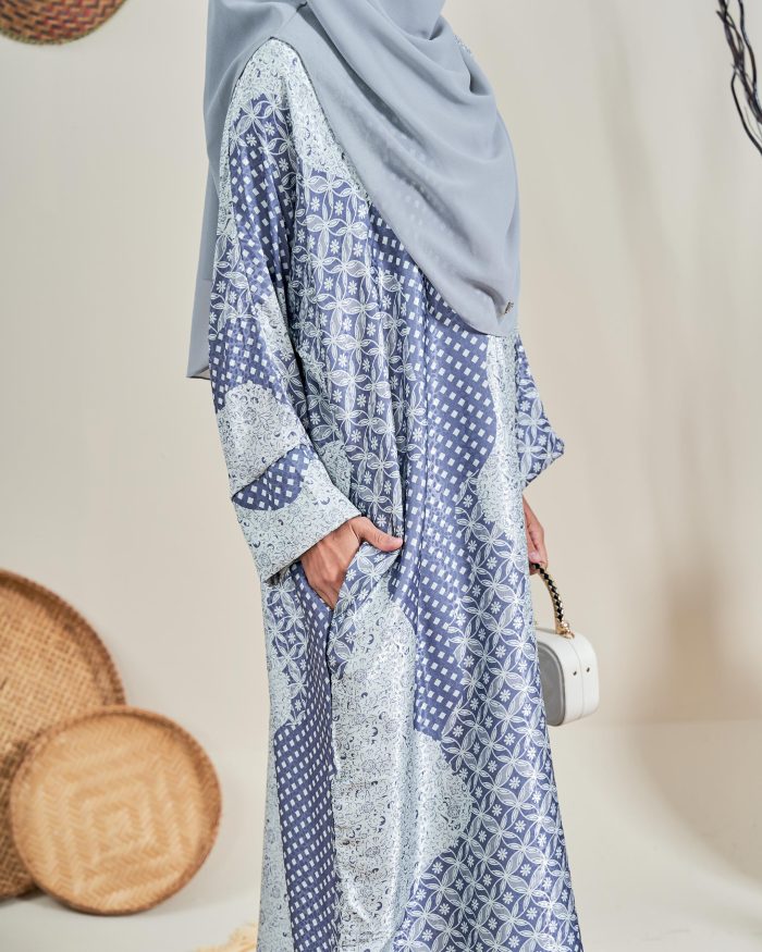 Kaftan Batik Sultanah – Jasmine Greyish Mint - Image 5