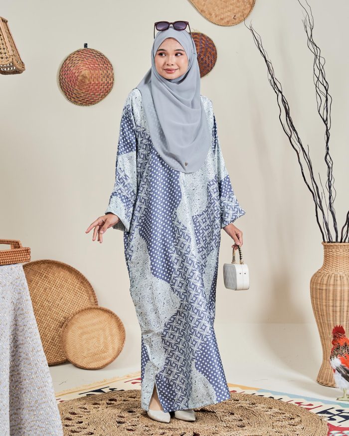 Kaftan Batik Sultanah – Jasmine Greyish Mint - Image 2