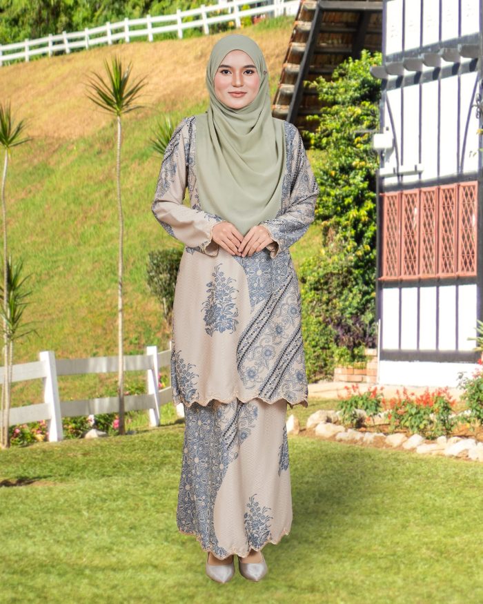 Baju Kurung Moden Batik Sulam Sultanah 10.0 - Jasnita Ivory Yale