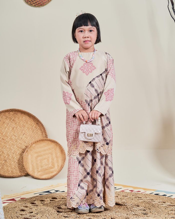 Baju Kurung Moden Batik Sulam Sultanah 10.0 Kids - Kartika Blush Pink - Image 3