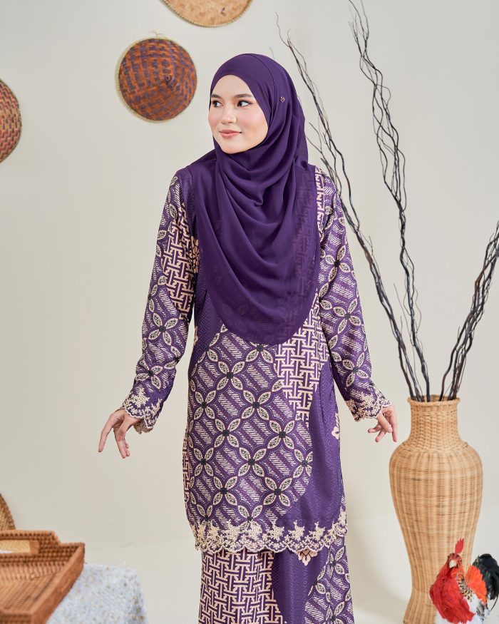 Baju Kurung Moden Batik Sulam Sultanah 10.0 - Kartika Dark Purple - Image 5