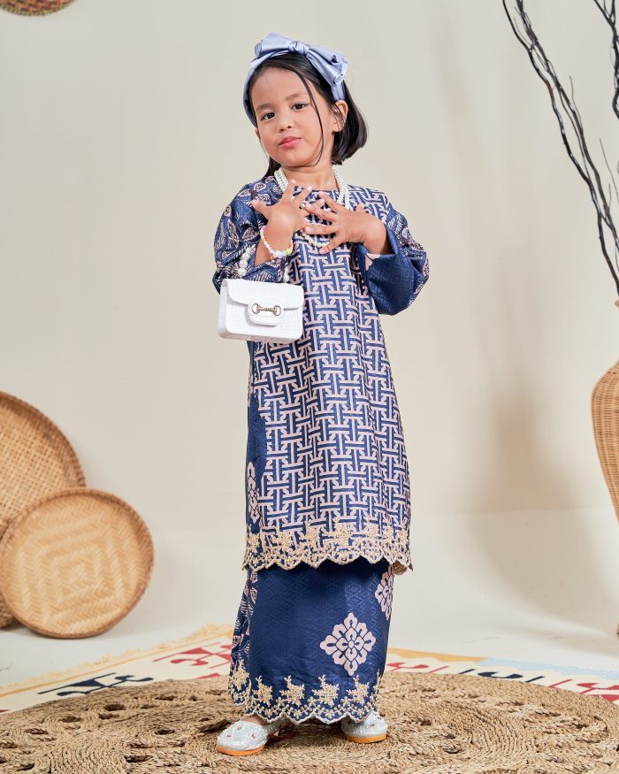 Baju Kurung Moden Batik Sulam Sultanah 10.0 Kids - Kartika Spruce Blue - Image 2