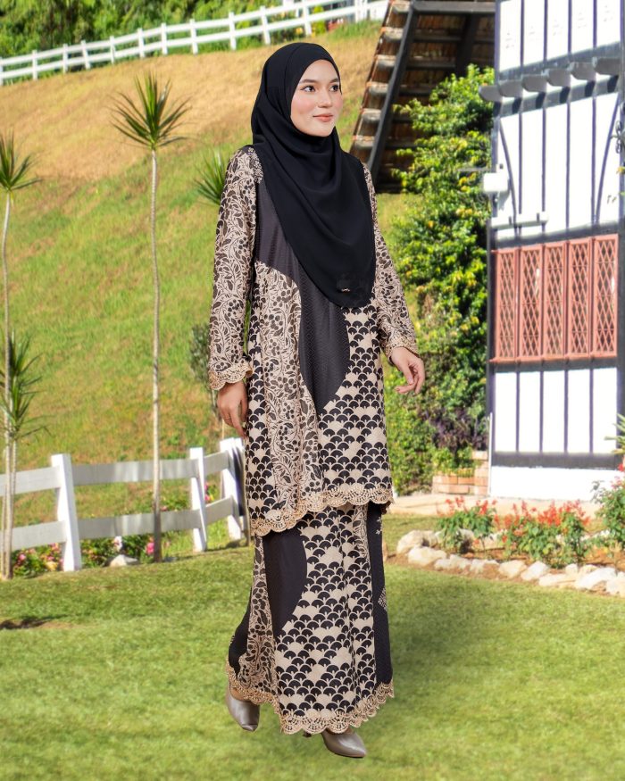 Baju Kurung Moden Batik Sulam Sultanah 10.0 - Kenanga Black Olive - Image 3