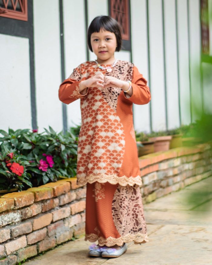 Baju Kurung Moden Batik Sulam Sultanah Kids 10.0 - Kenanga Brick Orange - Image 4