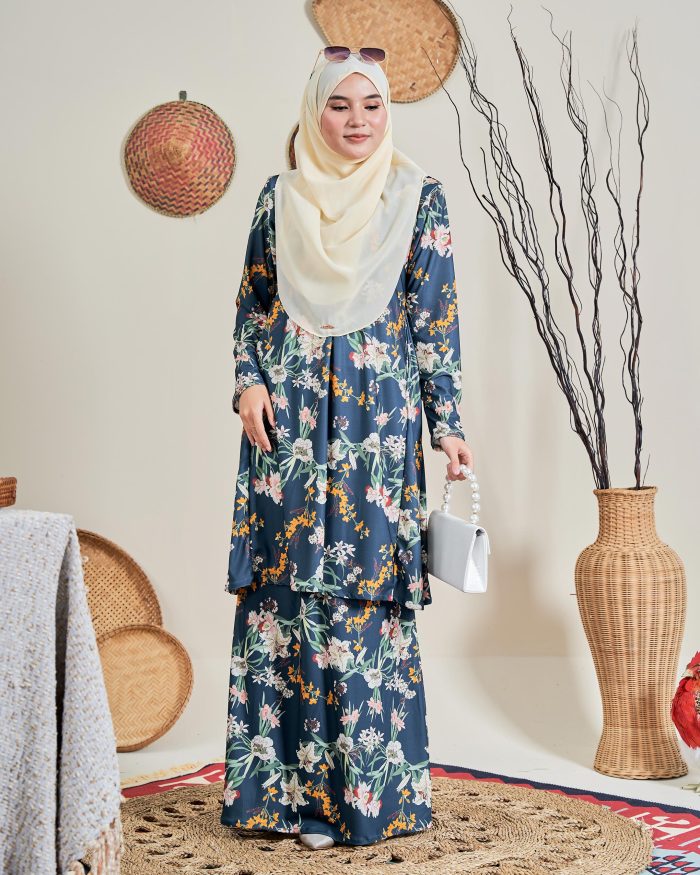 Baju Kurung Pahang Laura 12.0 - Cattleya Evergreen - Image 2