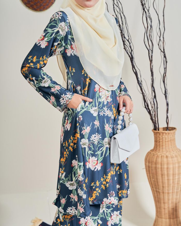 Baju Kurung Pahang Laura 12.0 - Cattleya Evergreen - Image 5