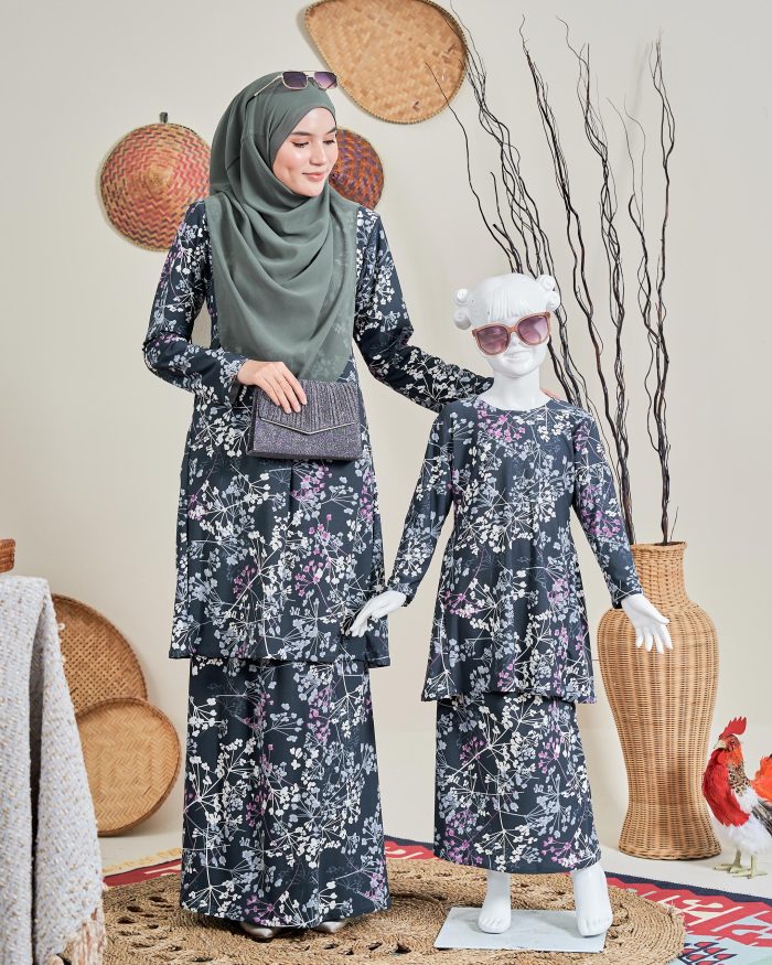 Baju Kurung Pahang Laura 12.0 - Delfino Black - Image 6