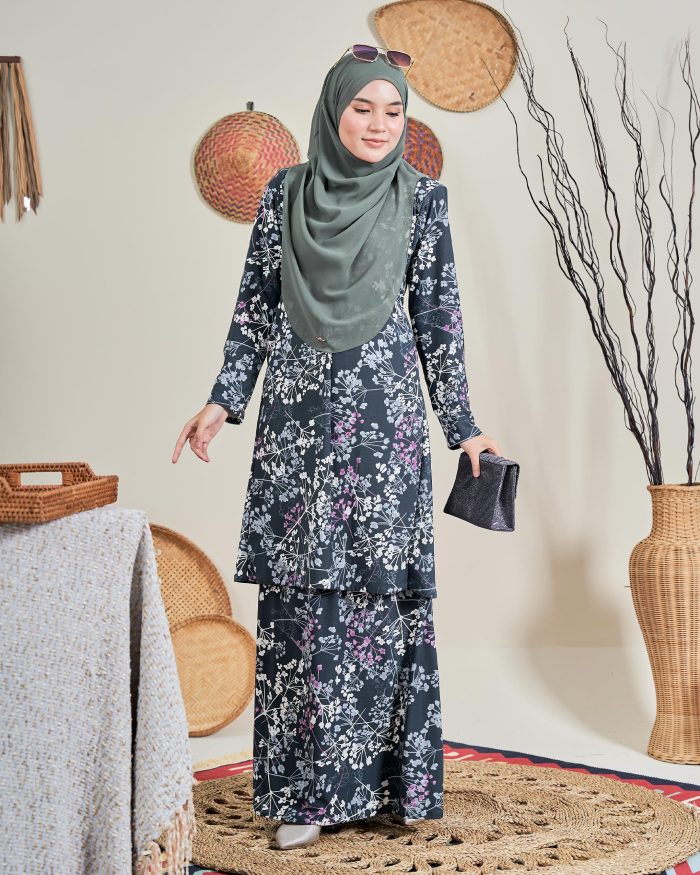 Baju Kurung Pahang Laura 12.0 - Delfino Black - Image 2