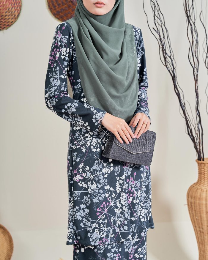 Baju Kurung Pahang Laura 12.0 - Delfino Black - Image 5