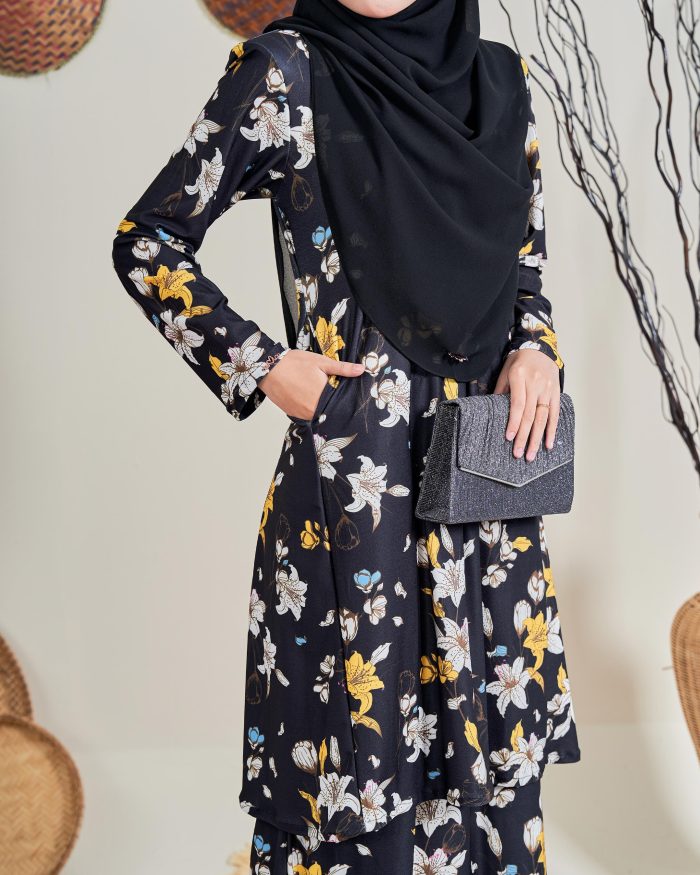 Baju Kurung Pahang Laura 12.0 - Orchid Black - Image 4