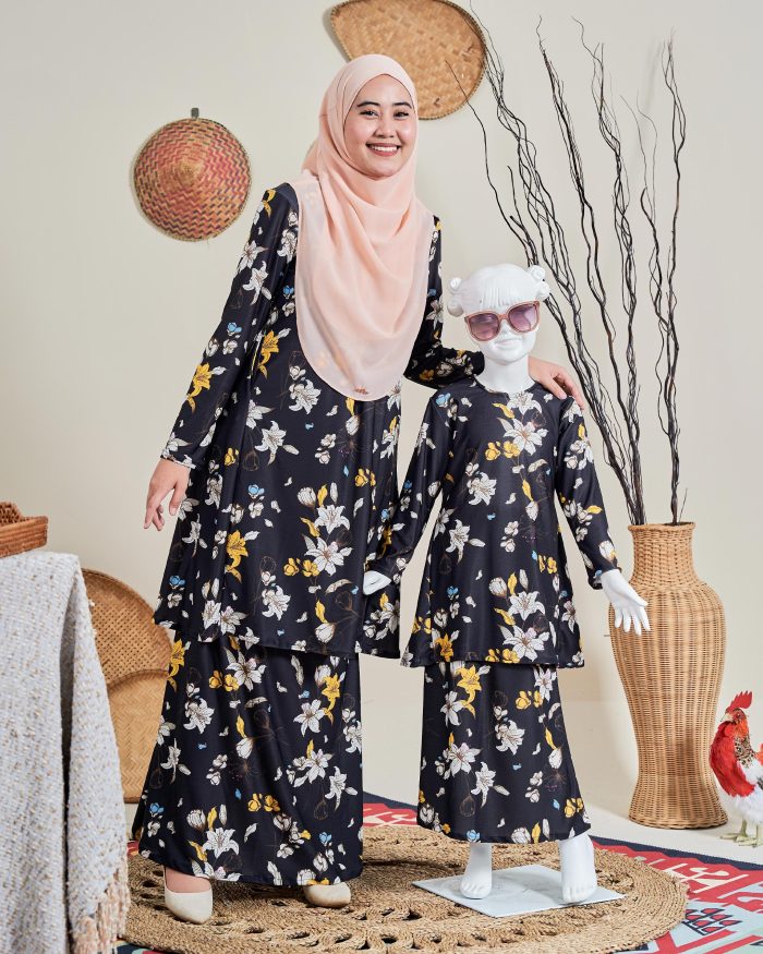 Baju Kurung Pahang Laura 12.0 - Orchid Black - Image 6