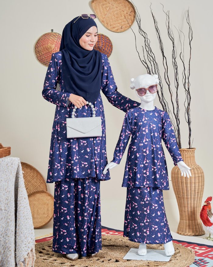 Baju Kurung Pahang Laura 12.0 - Sakura Navy - Image 6