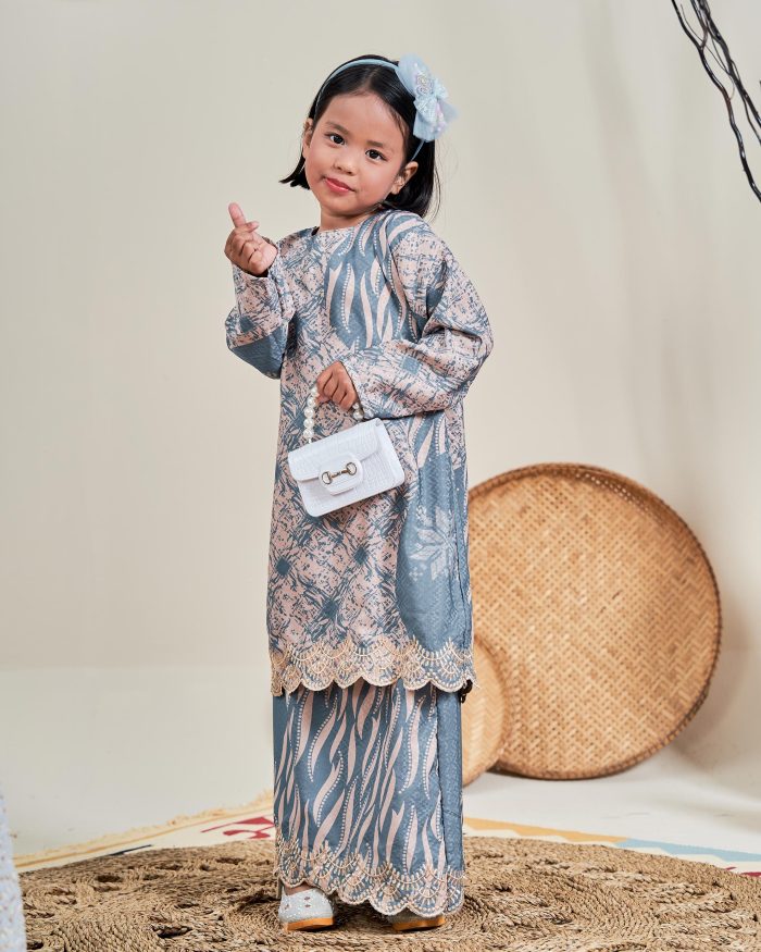 Baju Kurung Moden Batik Sulam Sultanah 10.0 Kids - Manika Greyish Blue - Image 2