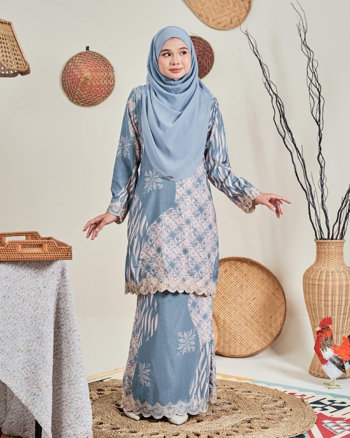 Baju Kurung Moden Batik Sulam Sultanah 10.0 - Manika Greyish Blue