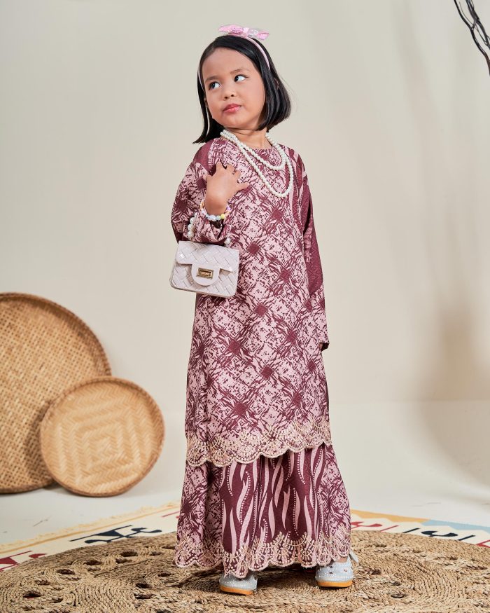 Baju Kurung Moden Batik Sulam Sultanah 10.0 Kids - Manika Maroon - Image 3