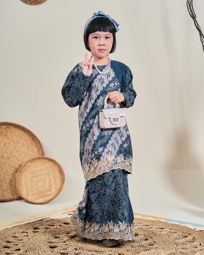 Baju Kurung Moden Batik Sulam Sultanah 10.0 Kids - Manira Navy Blue