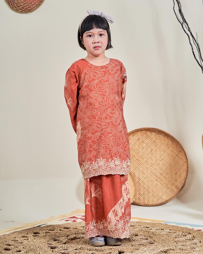 Baju Kurung Moden Batik Sulam Sultanah 10.0 Kids - Manira Brick Orange - Image 3