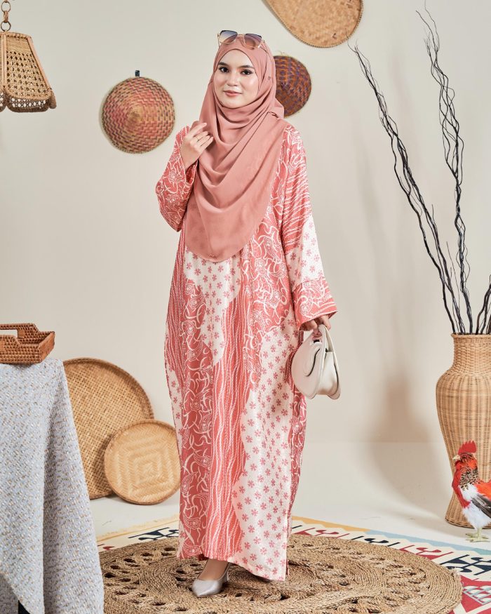 Kaftan Batik Sultanah Melur - Cream Salmon - Image 3