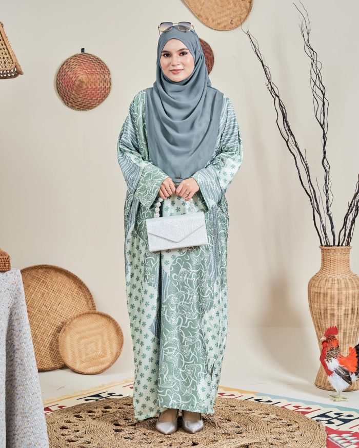 Kaftan Batik Sultanah Melur - Tea Green