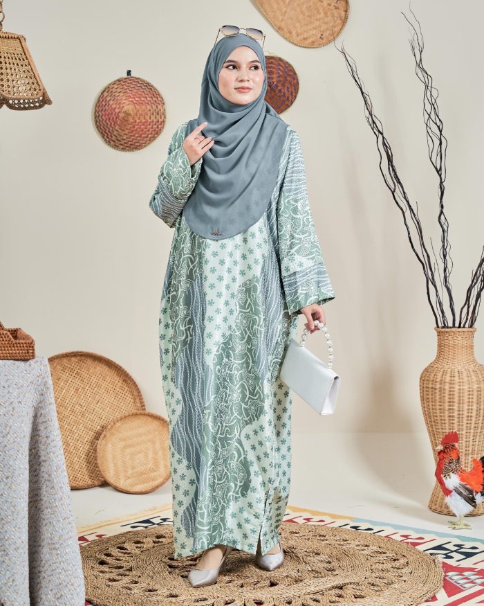 Kaftan Batik Sultanah Melur - Tea Green - Image 2