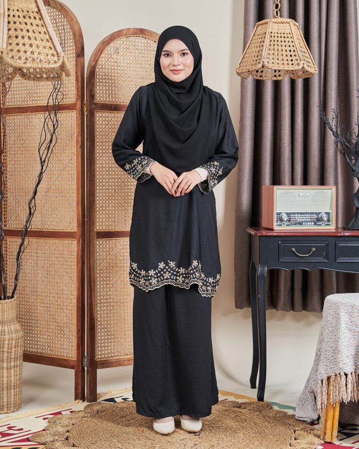 Baju Kurung Moden Sulam Sultanah 10.0 - Murni Black