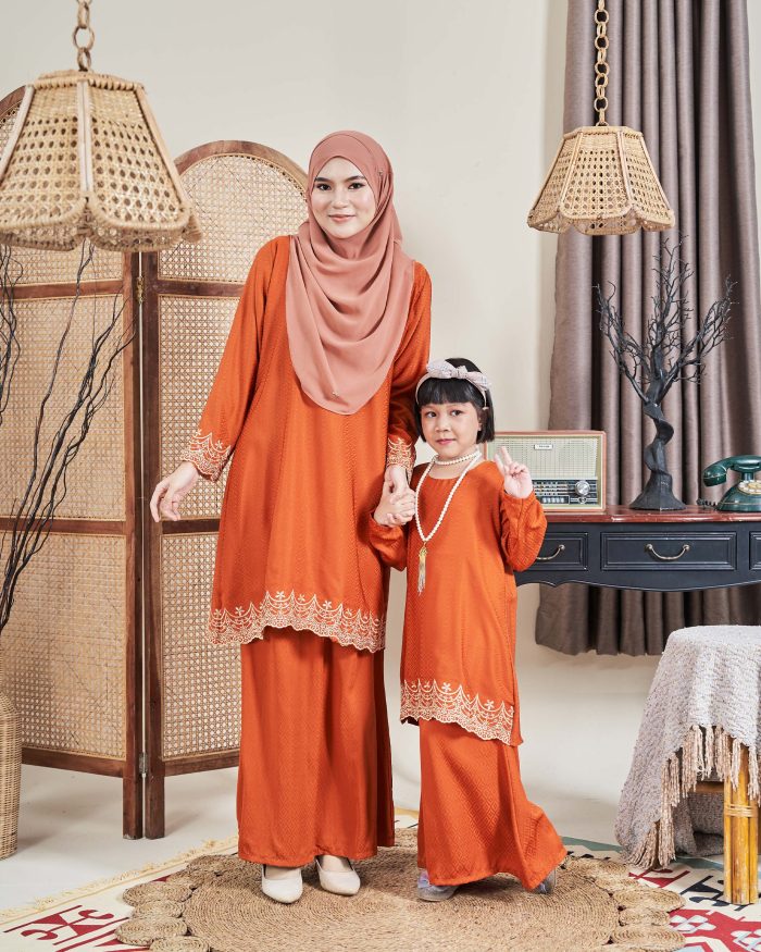 Baju Kurung Moden Sulam Sultanah Kids 10.0 - Murni Brick Orange - Image 4