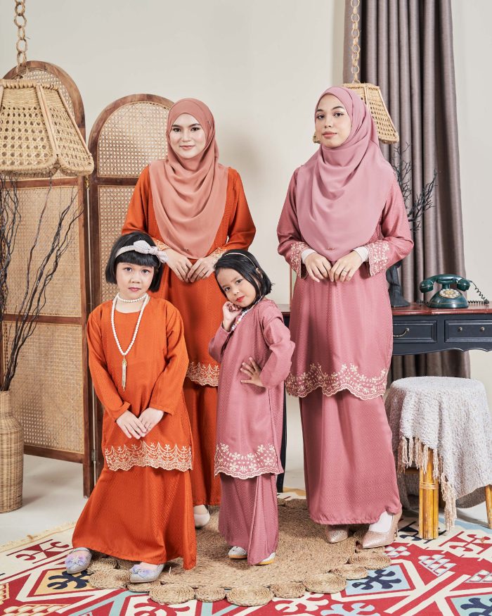 Baju Kurung Moden Sulam Sultanah Kids 10.0 - Murni Coral Salmon - Image 4