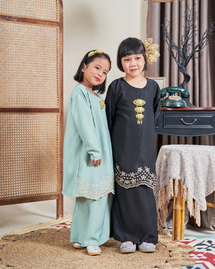 Baju Kurung Moden Sulam Sultanah Kids 10.0 - Murni Grey Agean - Image 4