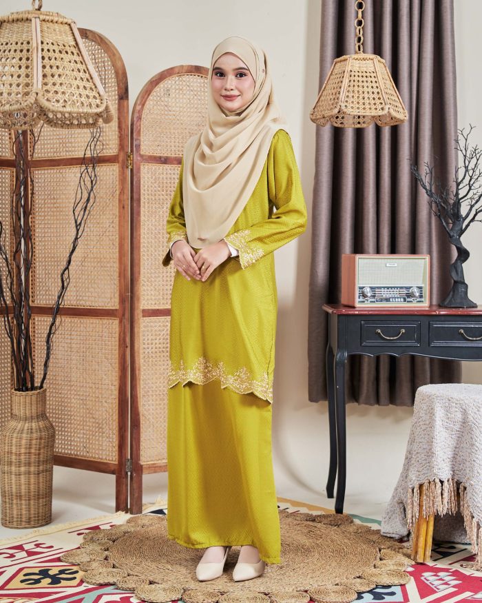 Baju Kurung Moden Sulam Sultanah 10.0 - Murni Lemonade