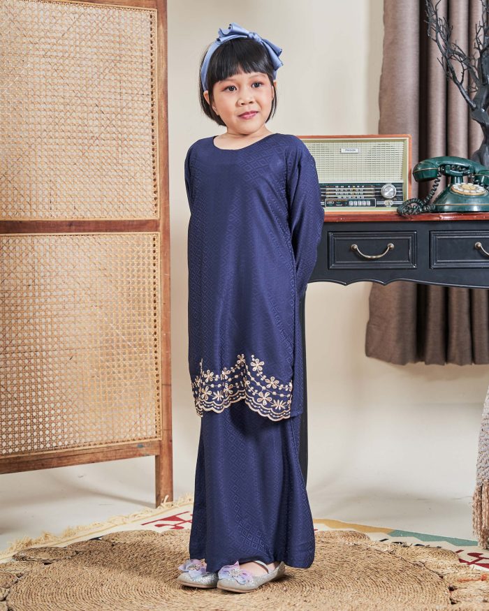 Baju Kurung Moden Sulam Sultanah Kids 10.0 - Murni Navy Blue - Image 2