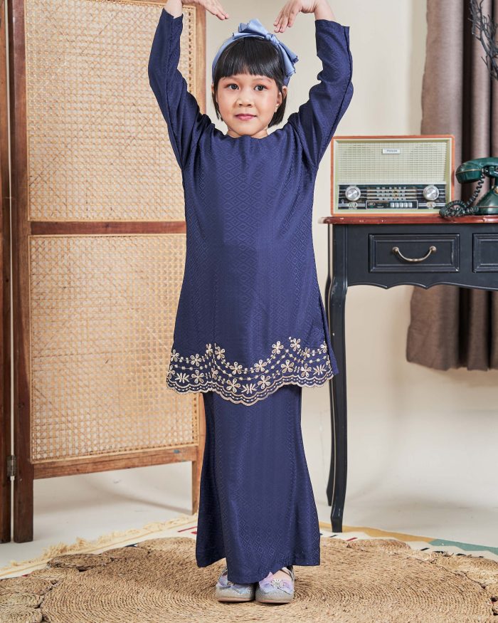 Baju Kurung Moden Sulam Sultanah Kids 10.0 - Murni Navy Blue - Image 3