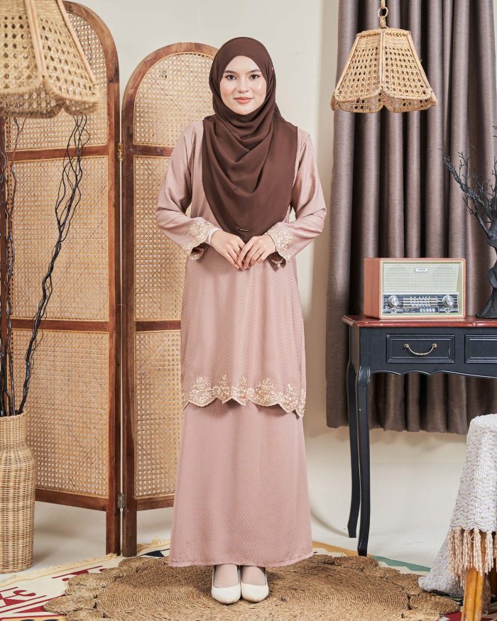 Baju Kurung Moden Sulam Sultanah 10.0 - Murni Nude Brown