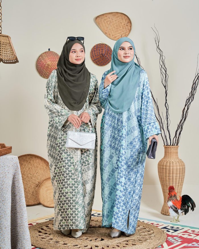 Kaftan Batik Sultanah – Zahra Greyish Black - Image 6