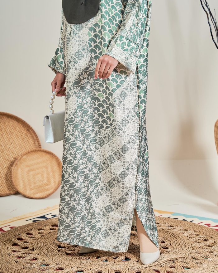 Kaftan Batik Sultanah – Zahra Olive Green - Image 5