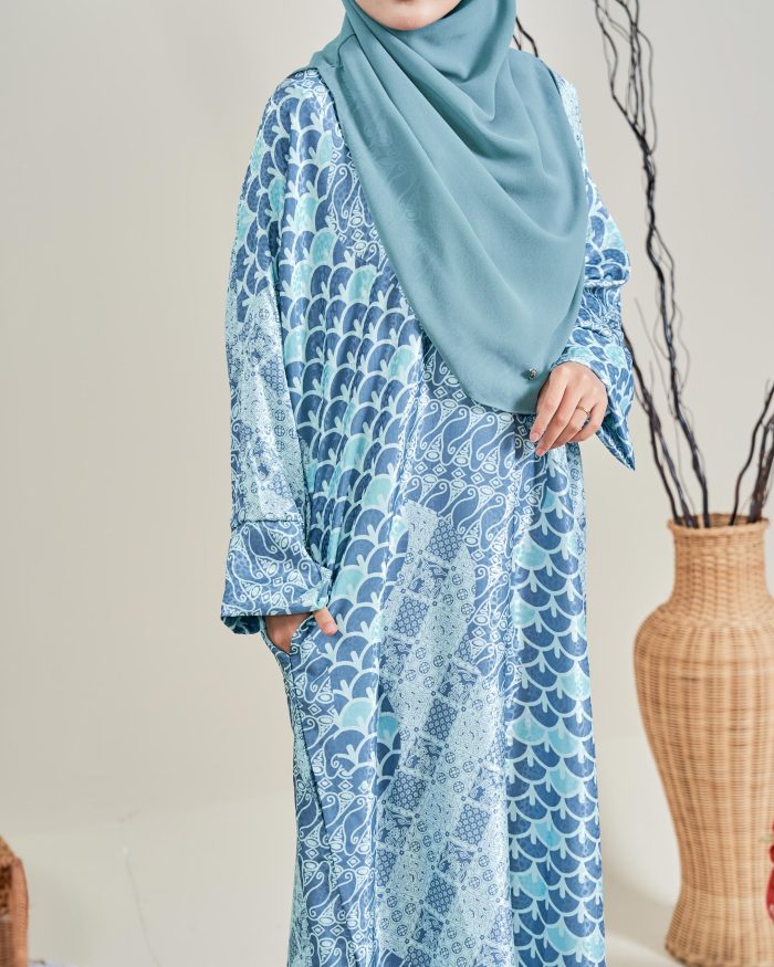 Kaftan Batik Sultanah – Zahra Turqoise Blue - Image 5