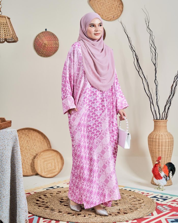 Kaftan Batik Sultanah – Zahra Wild Orchid - Image 3