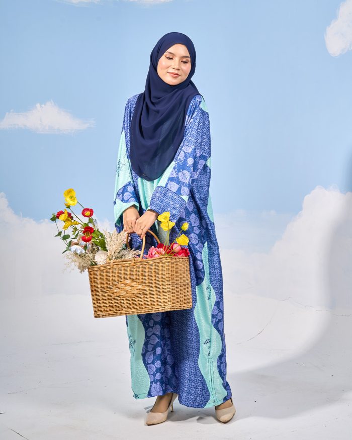 Kaftan Batik Sultanah - Irma Minty Blue - Image 5