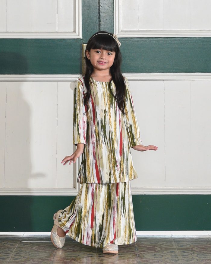 Kurung Lara Kids – Sparkling Army - Image 2